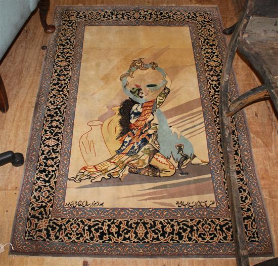 Oriental rug with figural pattern